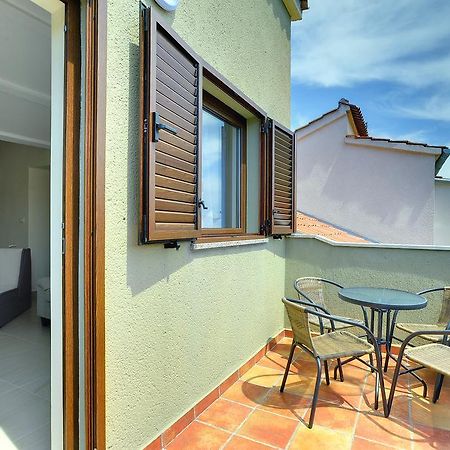 Apartment Rita 1 Ровин Екстериор снимка