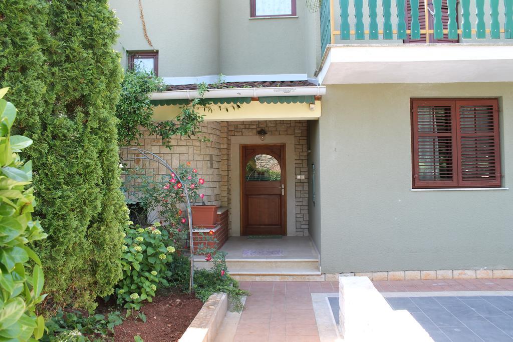 Apartment Rita 1 Ровин Екстериор снимка