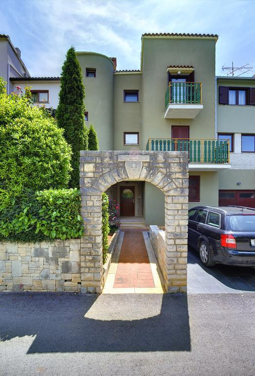 Apartment Rita 1 Ровин Екстериор снимка