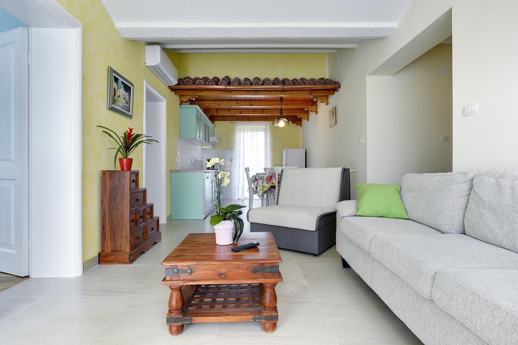 Apartment Rita 1 Ровин Екстериор снимка